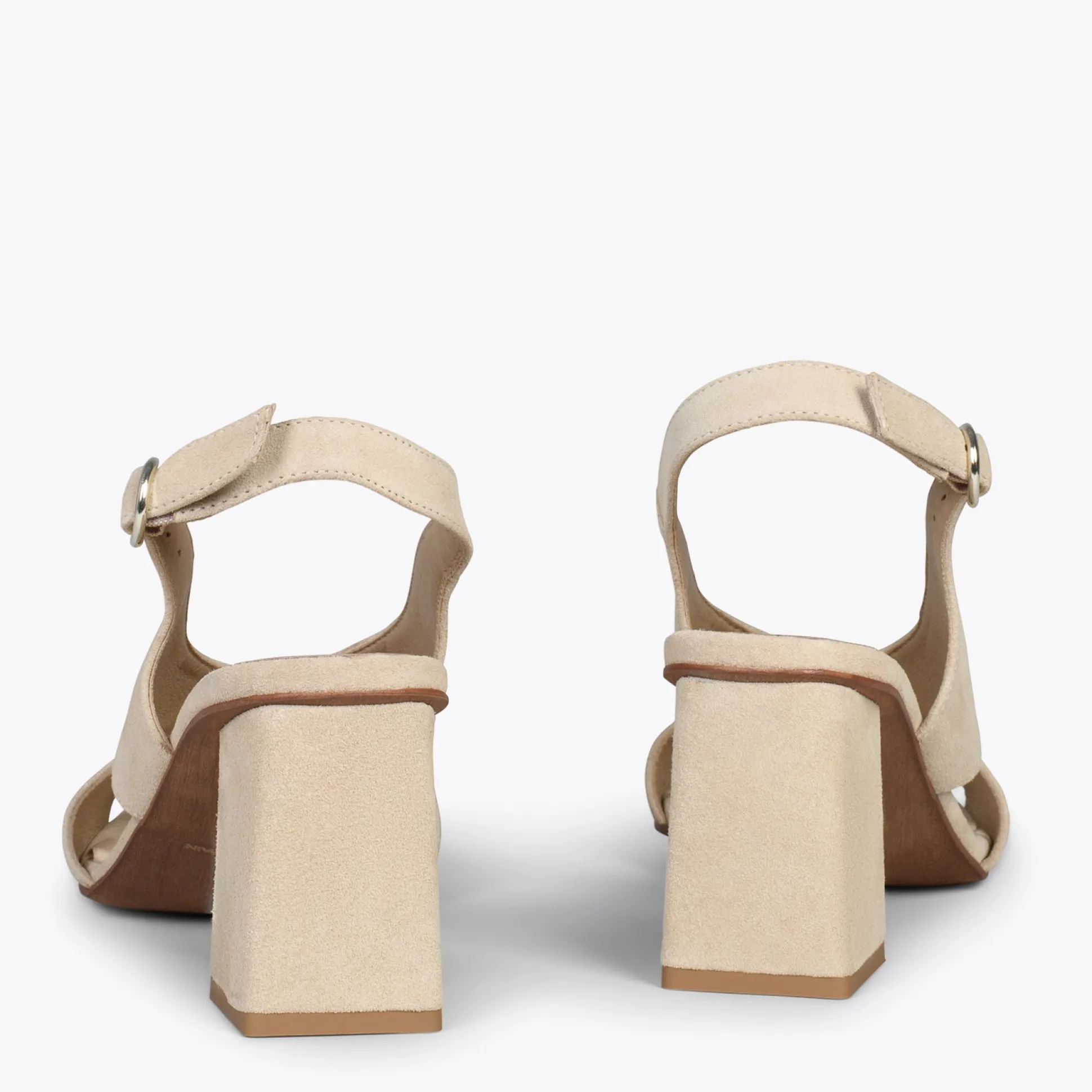 block__zapatos_destalonad_3.webp Sandalias De Tacón<miMaO Block – Zapatos Destalonados De Tacón Cuadrado Arena
