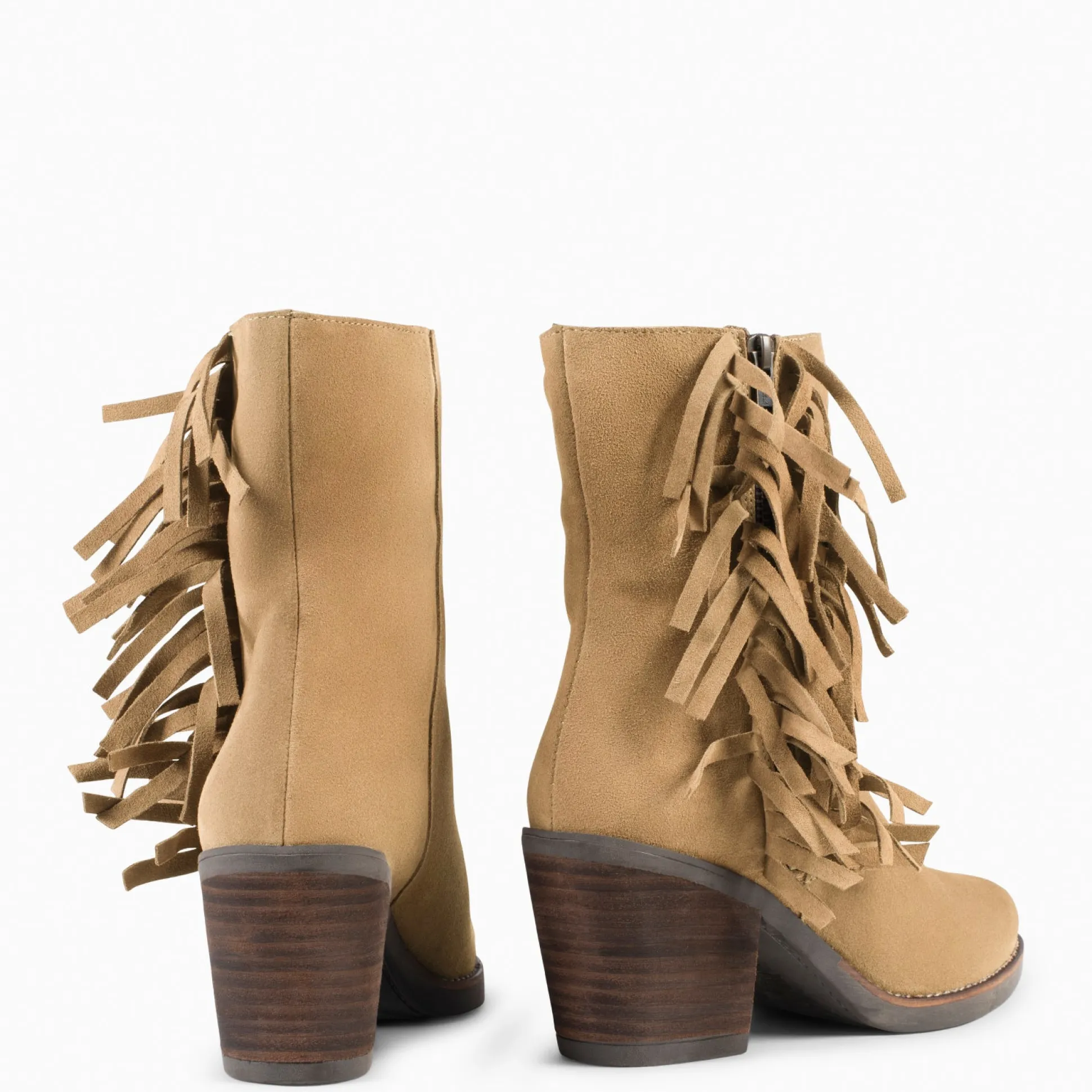 boho__botines_estilo_cowb_2.webp Botines De Mujer<miMaO Boho – Botines Estilo Cowboy Con Flecos Beige