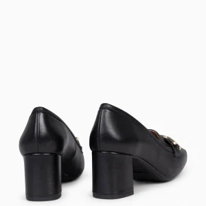 Mocasines Y Blucher<miMaO Chain – Mocasines Con Tacón Y Detalle Dorado Negro