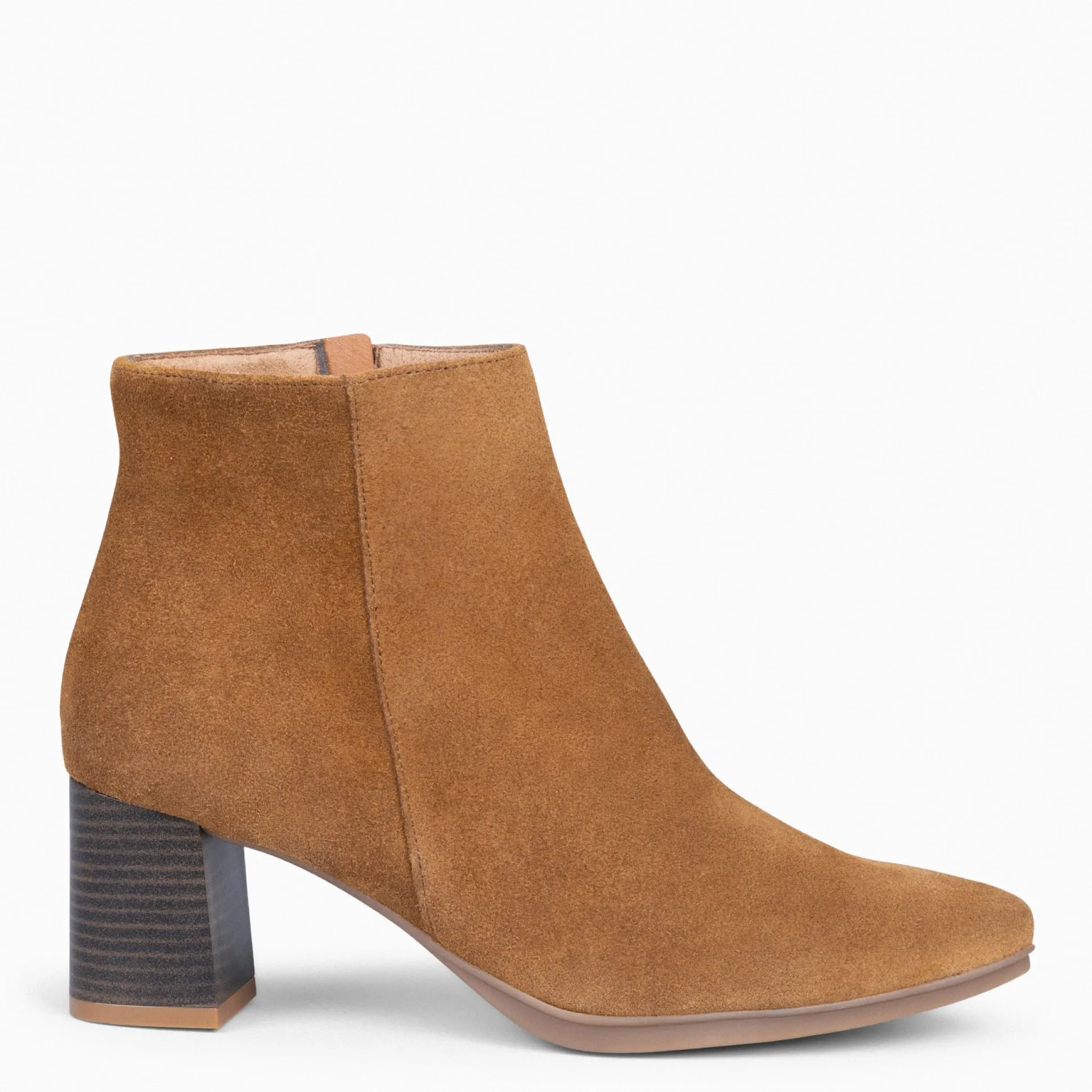 city__botines_de_tacn_anc_0-4.webp Botines De Mujer<miMaO City - Botines De Tacón Ancho Y Punta Fina Camel De Serraje