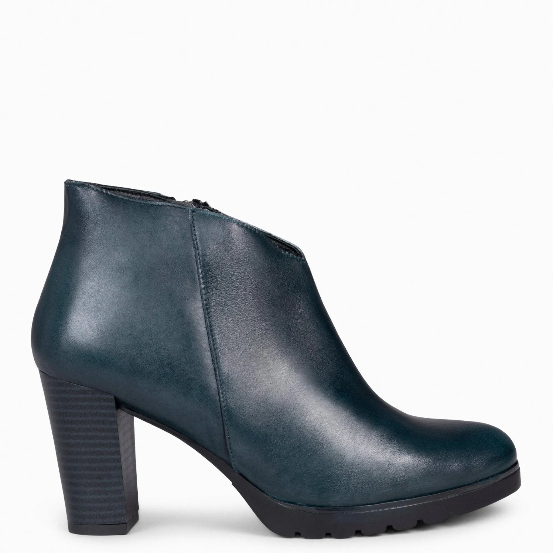 classic__botines_de_mujer_0-5.webp Botines De Mujer<miMaO Classic - Botines De Mujer Con Tacón Azul
