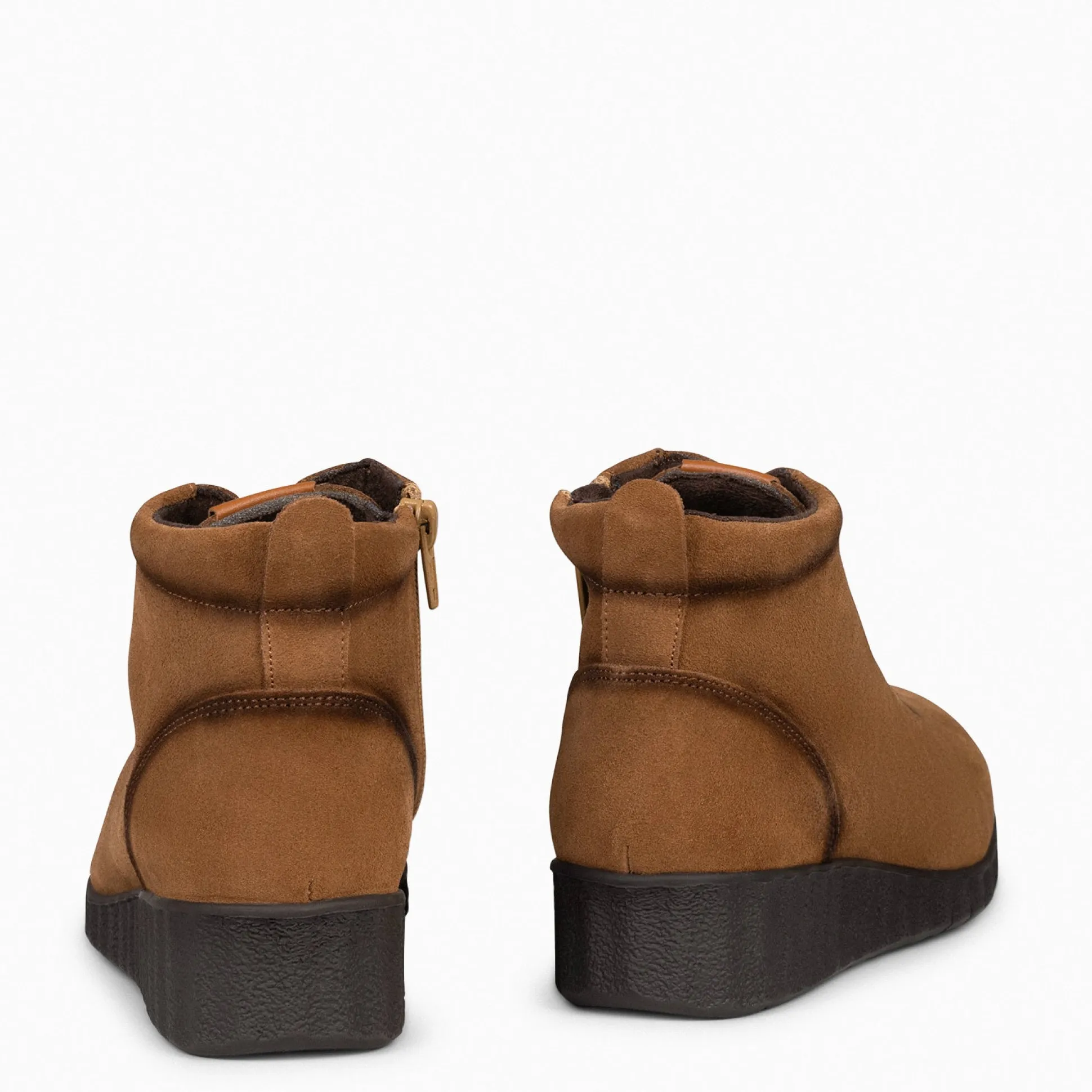 flexy__zapatillas_abotina_3-3.webp Botines De Mujer<miMaO Flexy - Zapatillas Abotinadas Camel