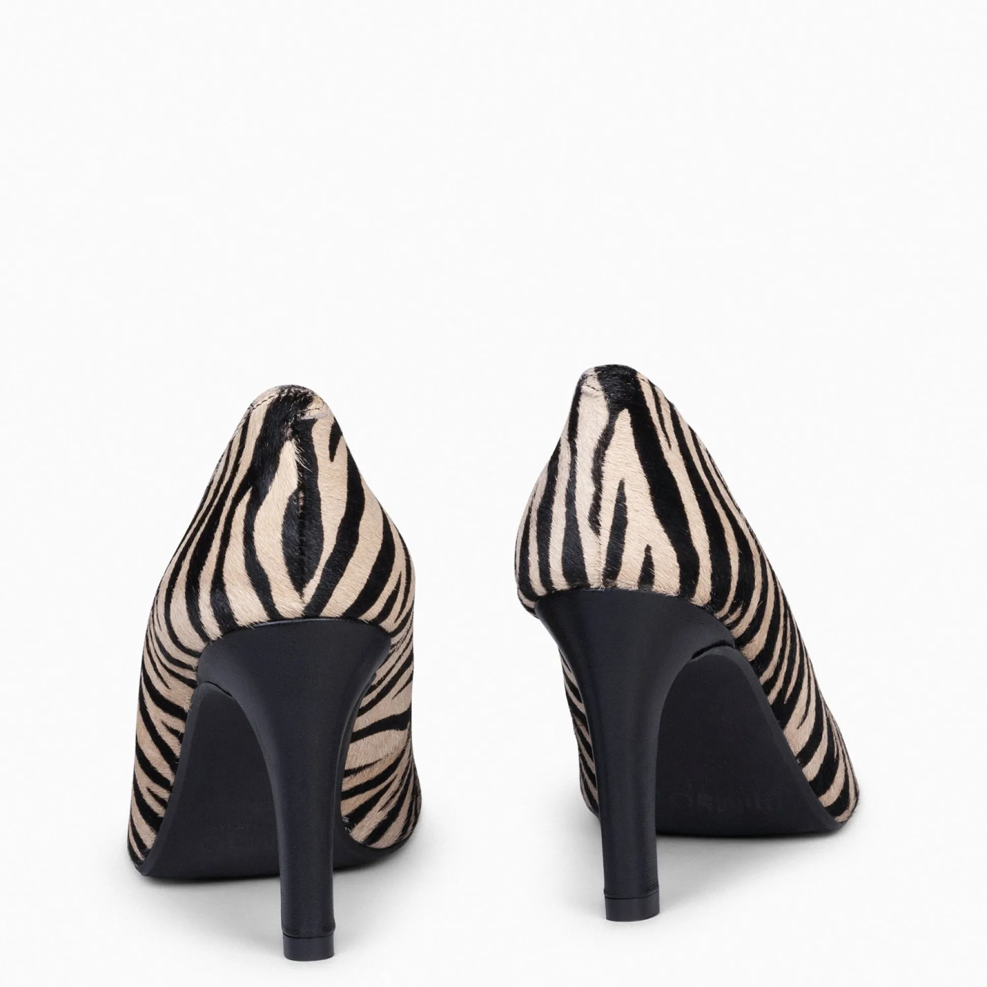 glam_wild__zapatos_de_sal_3.webp Zapatos De Fiesta<miMaO Glam Wild - Zapatos De Salon Comodos Y Elegantes Cebra