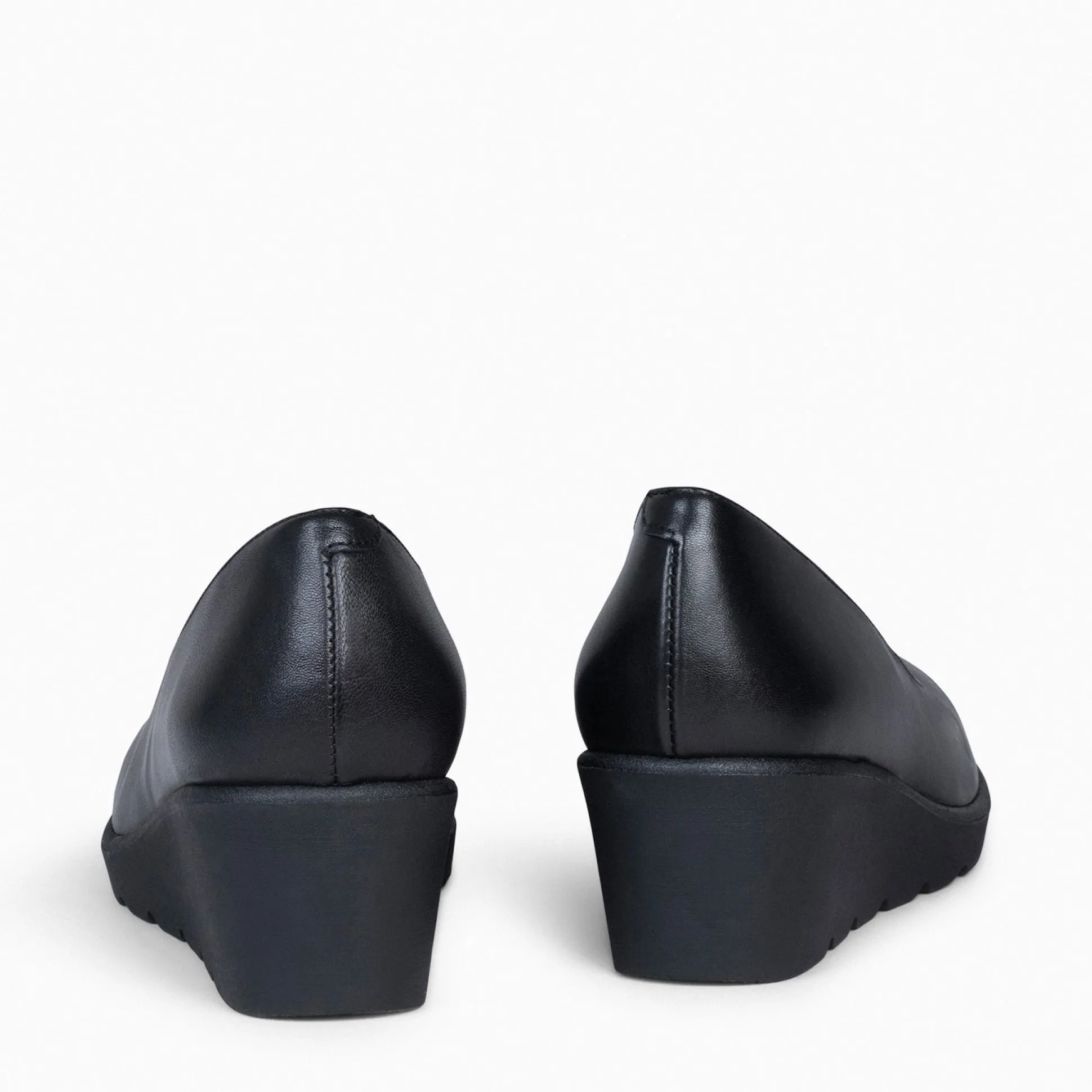 iris__zapatos_de_salon_co_3-2.webp Cunas Confort<miMaO Iris - Zapatos De Salon Con Cuna Negro