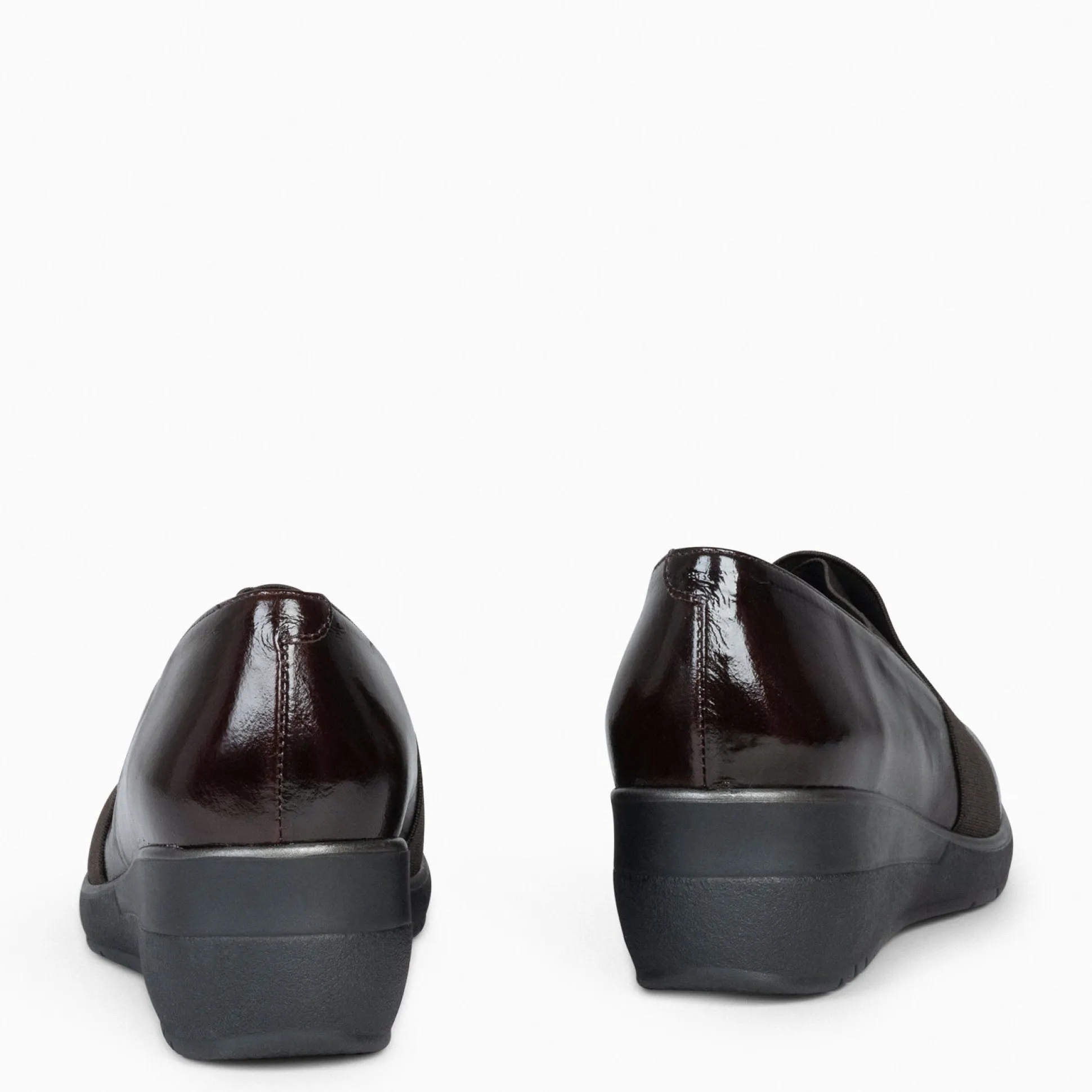 lia__zapatos_de_cuna_con__3.webp Cunas Confort<miMaO Lia - Zapatos De Cuna Con Tiras Elasticas Marron
