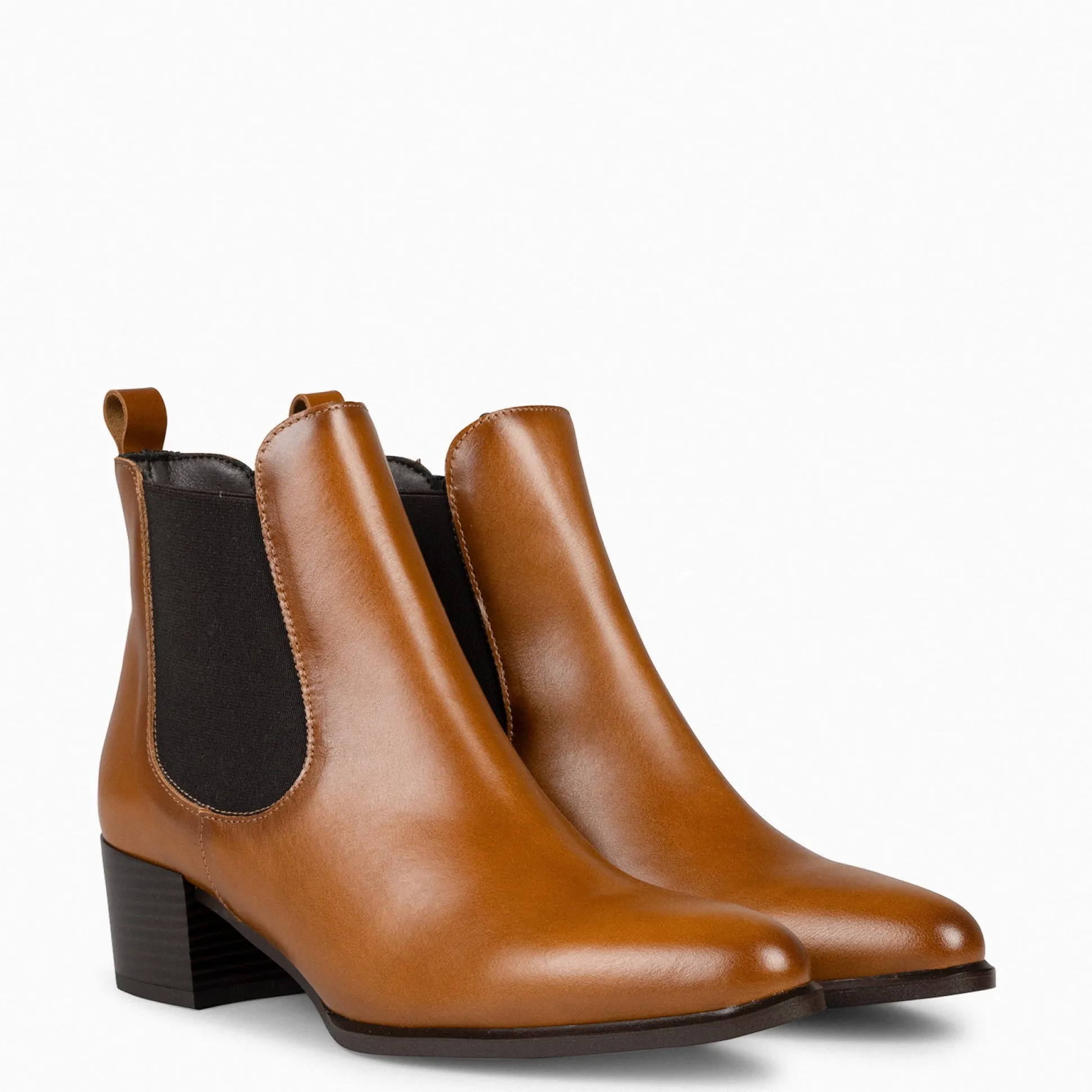london__botin_chelsea_de__1-1.webp Botines De Mujer<miMaO London - Botin Chelsea De Tacón Camel