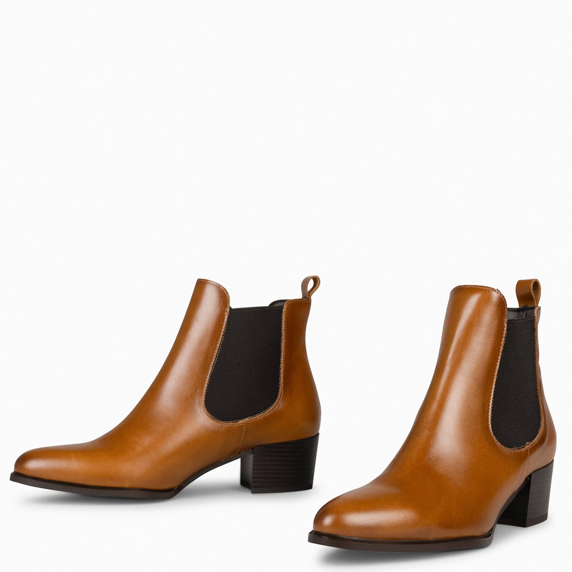 london__botin_chelsea_de__2-1.webp Botines De Mujer<miMaO London - Botin Chelsea De Tacón Camel