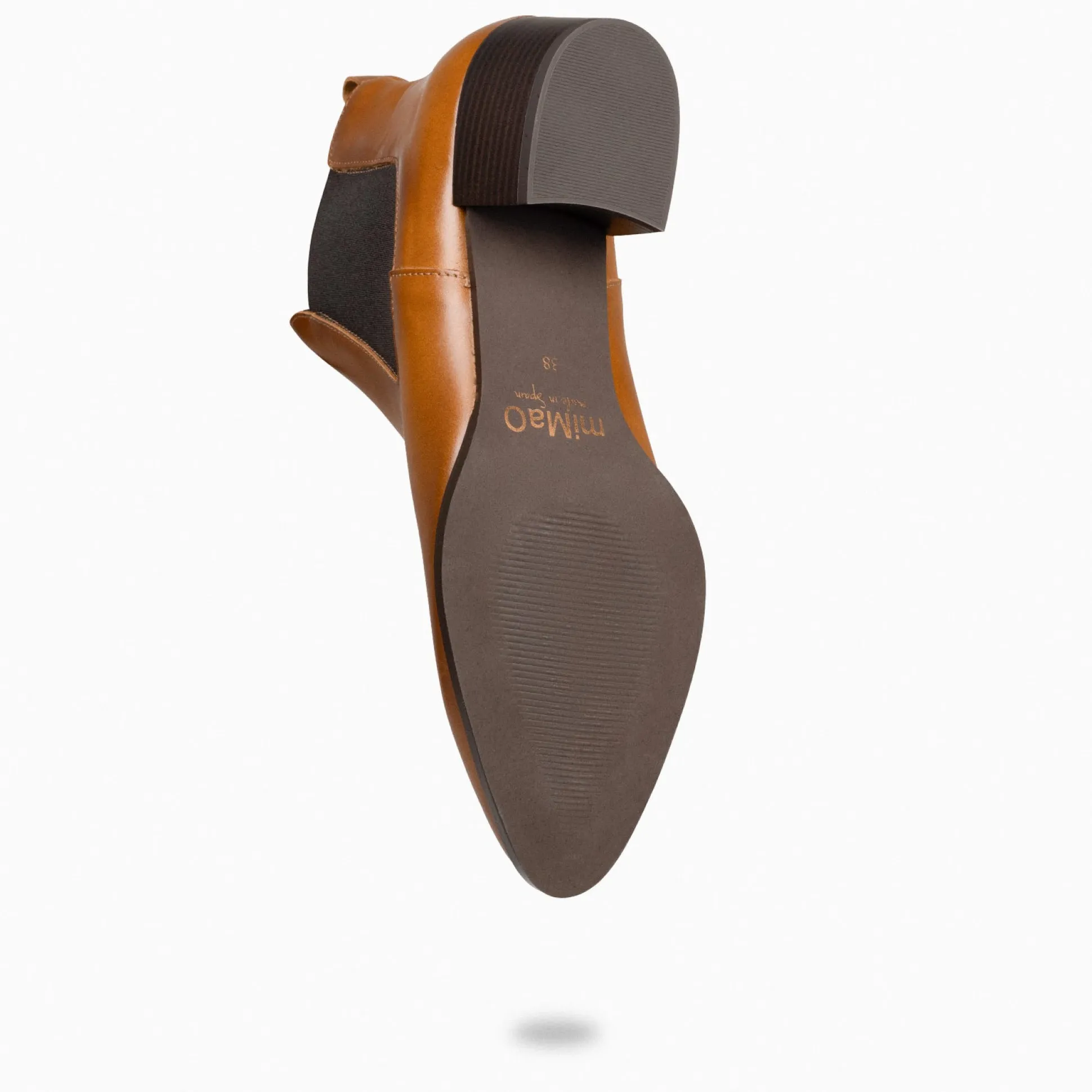 london__botin_chelsea_de__4-1.webp Botines De Mujer<miMaO London - Botin Chelsea De Tacón Camel