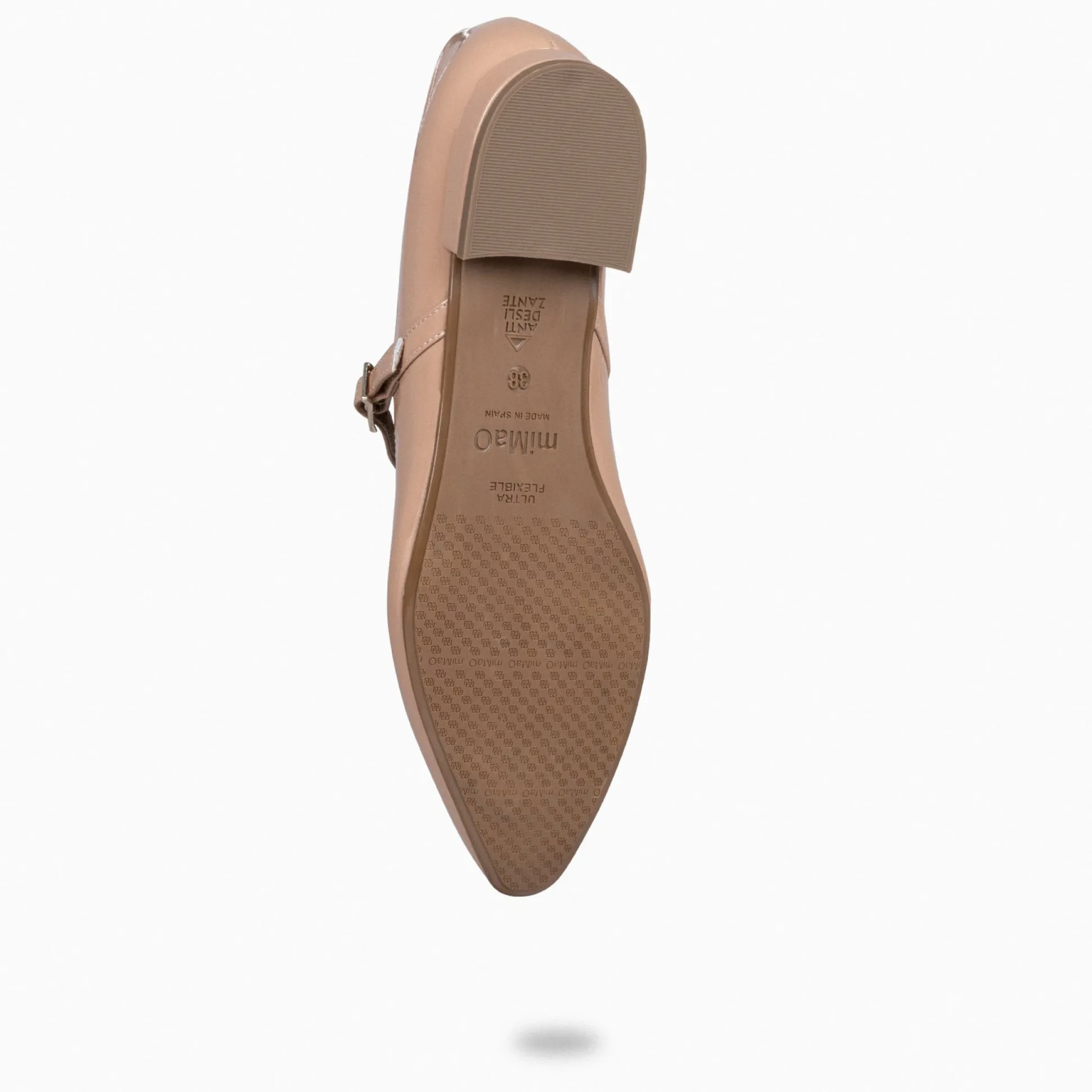 merceditas__zapatos_plano_4-1.webp Mocasines Y Blucher<miMaO Merceditas - Zapatos Planos De Charol Con Hebilla Nude