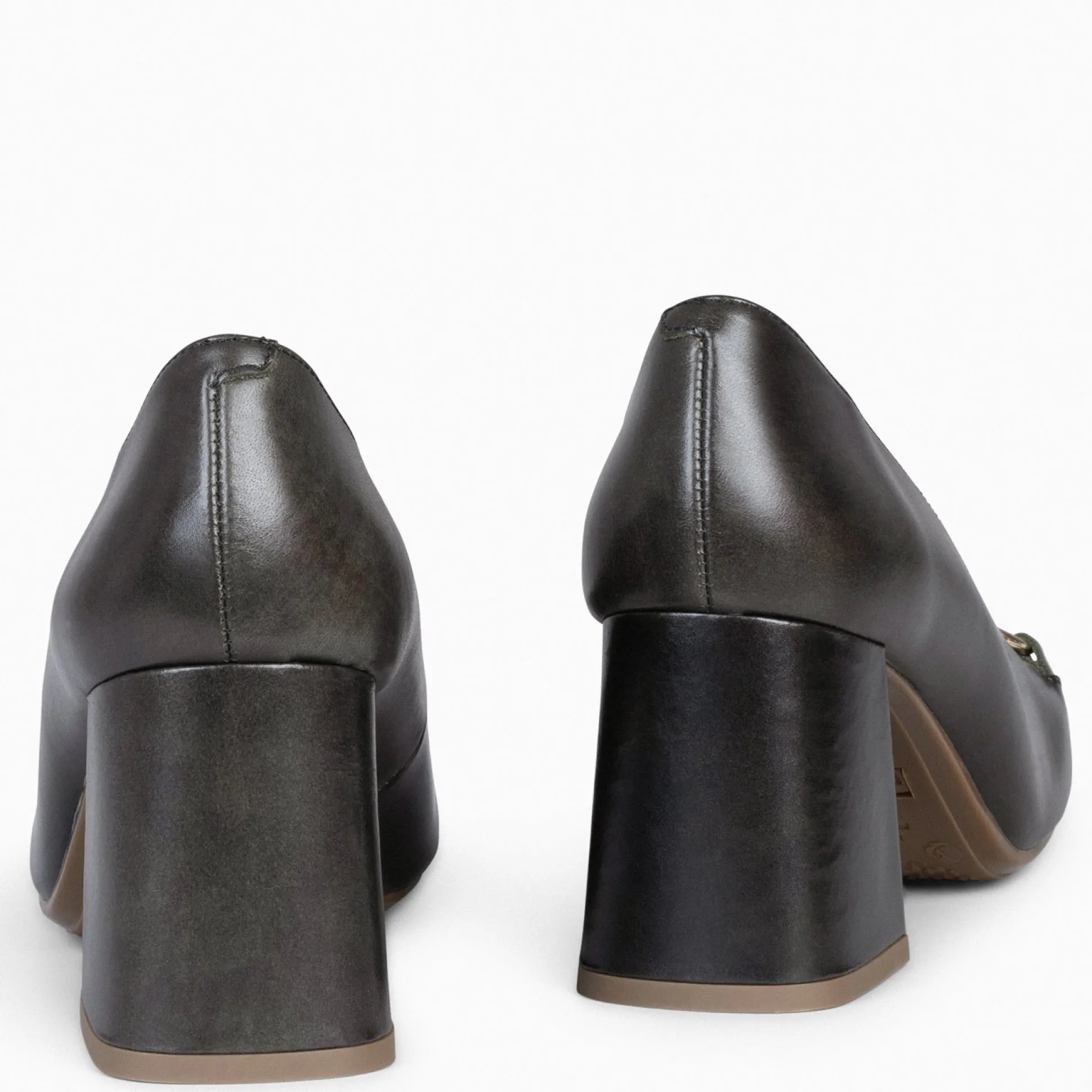 mia__zapatos_con_tacn_blo_3-3.webp Mocasines Y Blucher<miMaO Mia – Zapatos Con Tacón Bloque Verde
