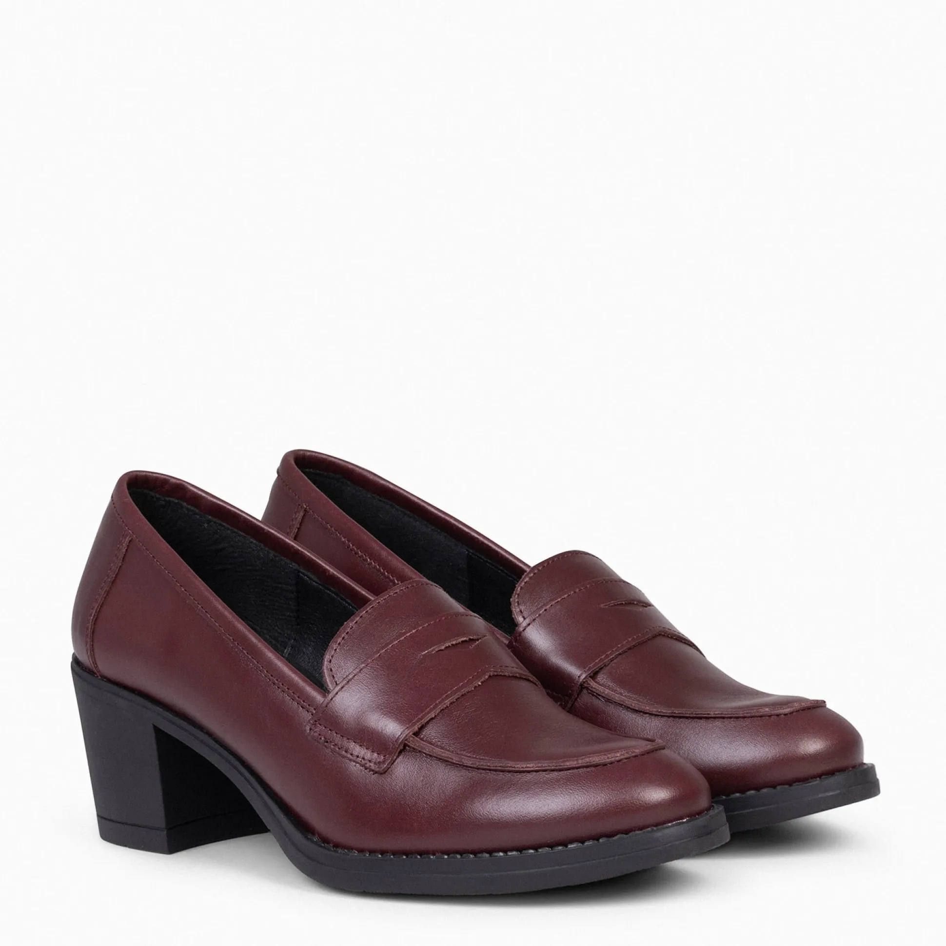 mokka__mocasin_de_napa_co_1-1.webp Mocasines Y Blucher<miMaO Mokka – Mocasin De Napa Con Tacón Burdeos