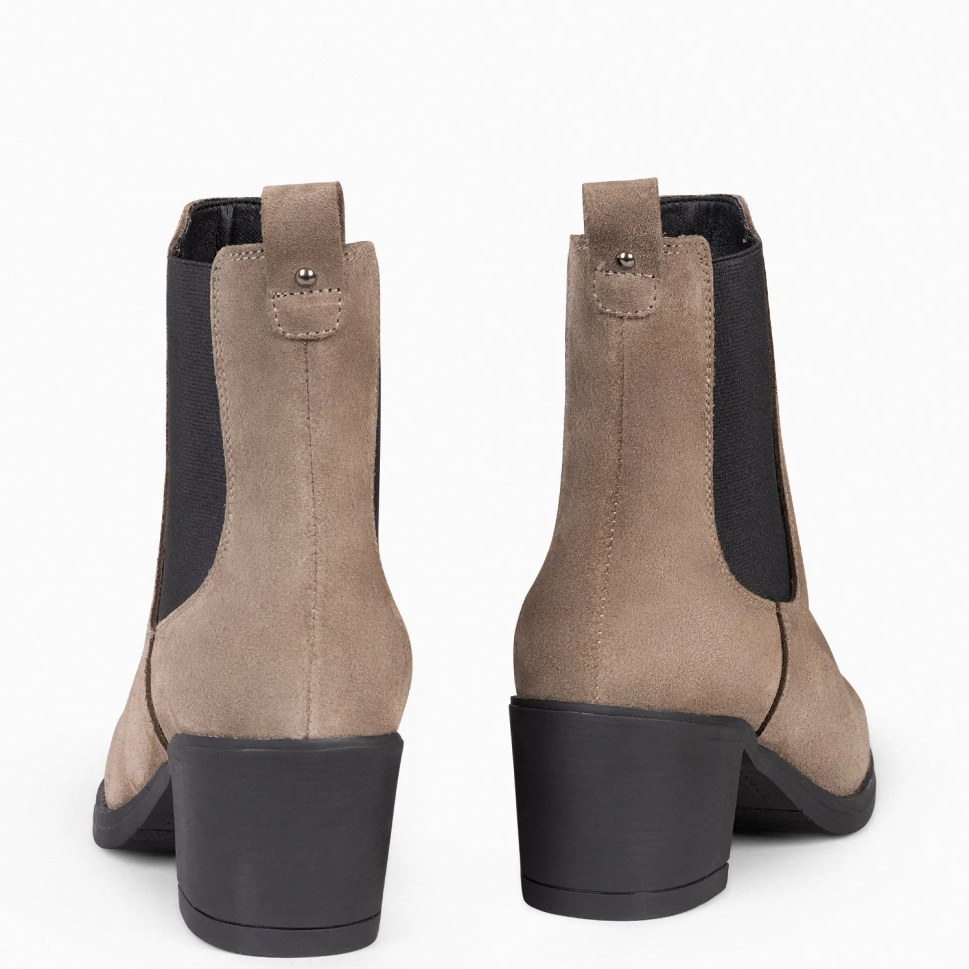 new_chelsea__botines_de_c_2-5.webp Botines De Mujer<miMaO New Chelsea - Botines De Cana Alta Con Tacón Para Mujer Taupe
