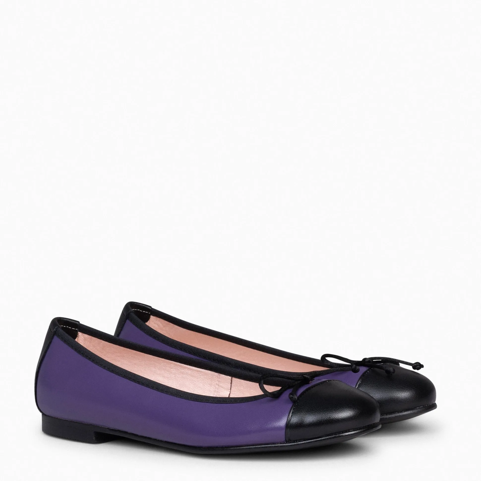 nicolle__bailarina_plana__1-5.webp Mocasines Y Blucher<miMaO Nicolle – Bailarina Plana Con Puntera Morado