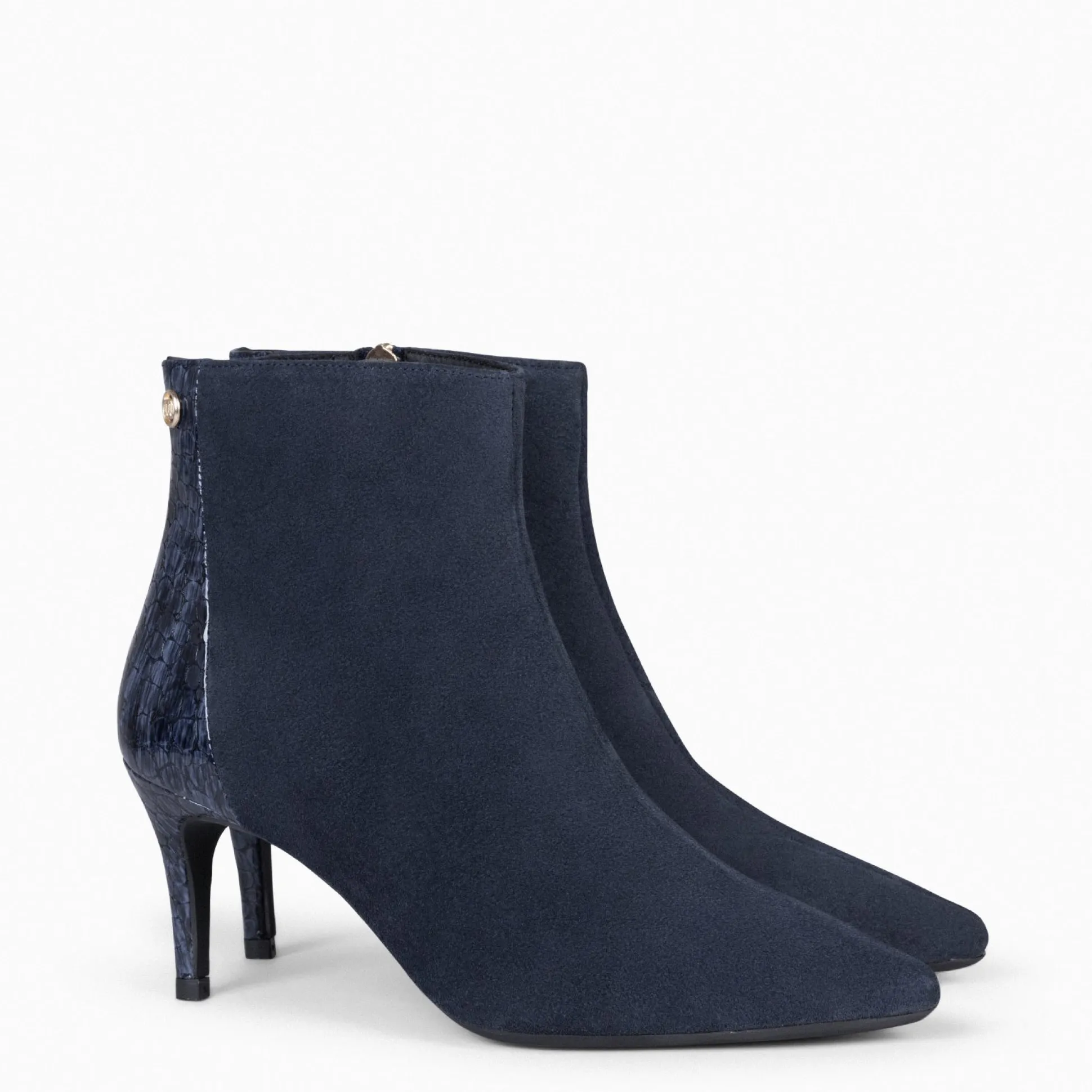 nuit__botin_con_tacn_fino_1-2.webp Botines De Mujer<miMaO Nuit - Botin Con Tacón Fino Marino