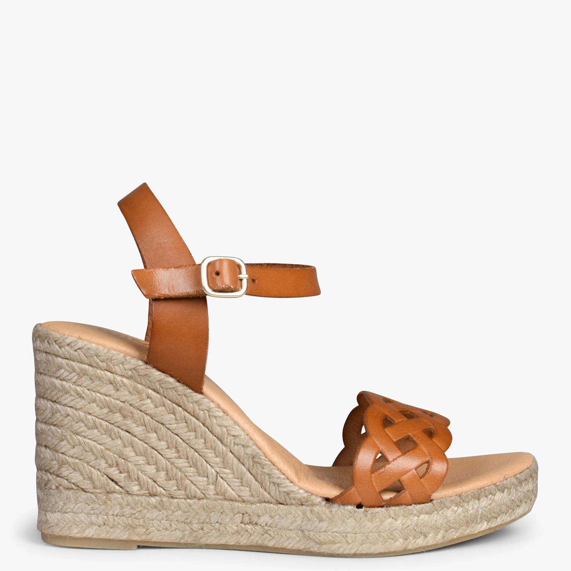oasis__cunas_de_esparto_t_0-2.webp Esparto Y Alpargatas<miMaO Oasis – Cunas De Esparto Tostado Con Trenza Camel