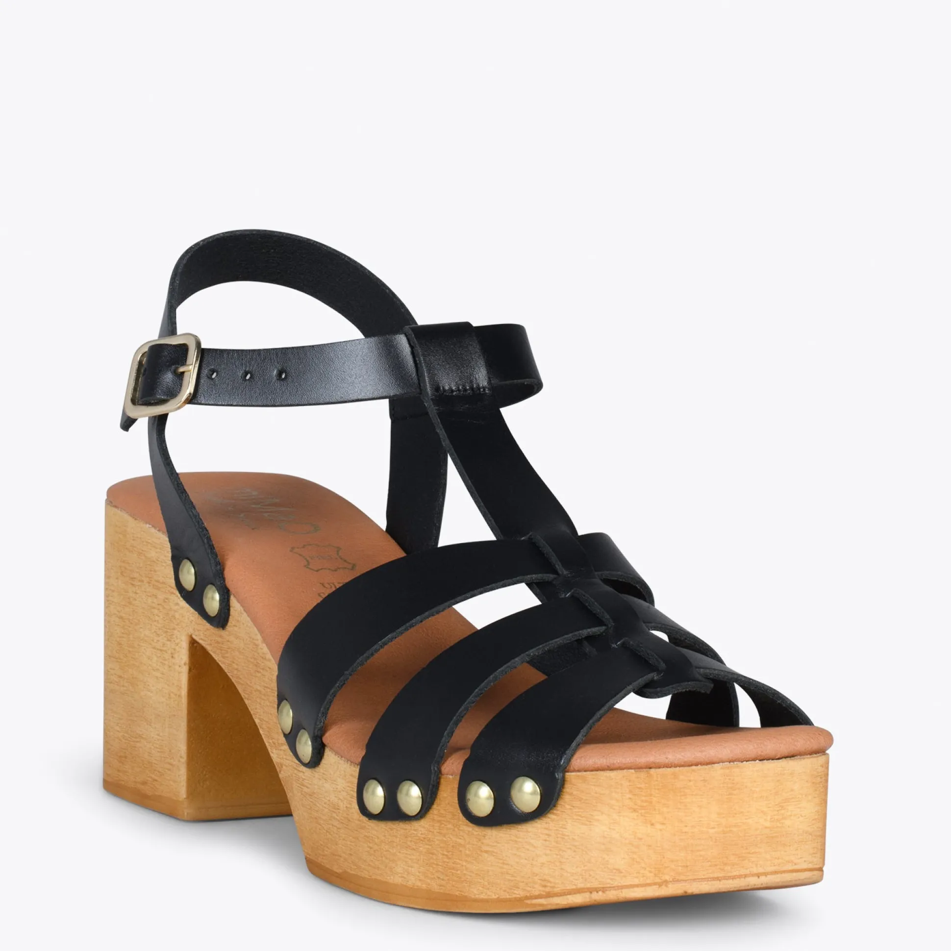 paradise__sandalias_de_ma_1.webp Sandalias De Tacón<miMaO Paradise – Sandalias De Madera Cangrejeras Negro
