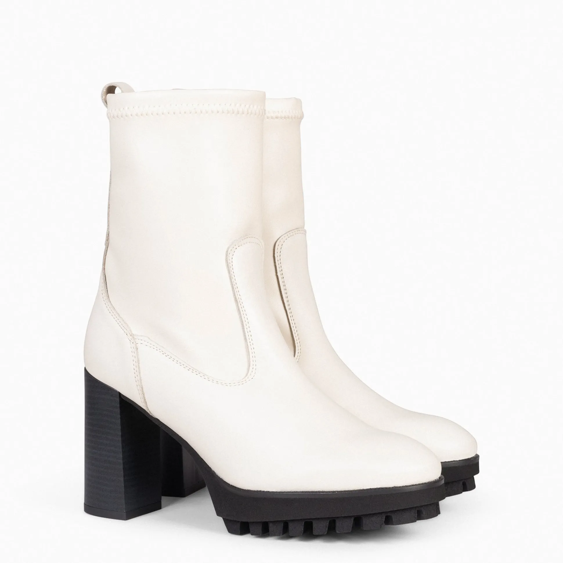 phoenix__botin_alto_stret_1.webp Botines De Mujer<miMaO Phoenix - Botin Alto Stretch Beige