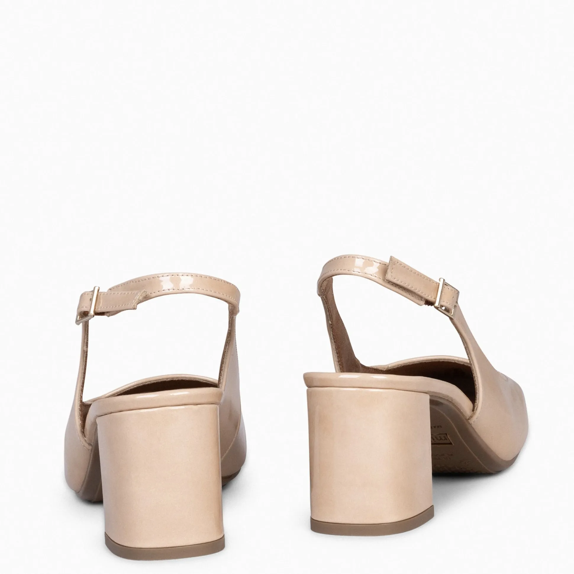 sophia__zapato_tacn_ancho_3-2.webp Zapatos De Fiesta<miMaO Sophia - Zapato Tacón Ancho Destalonado Beige