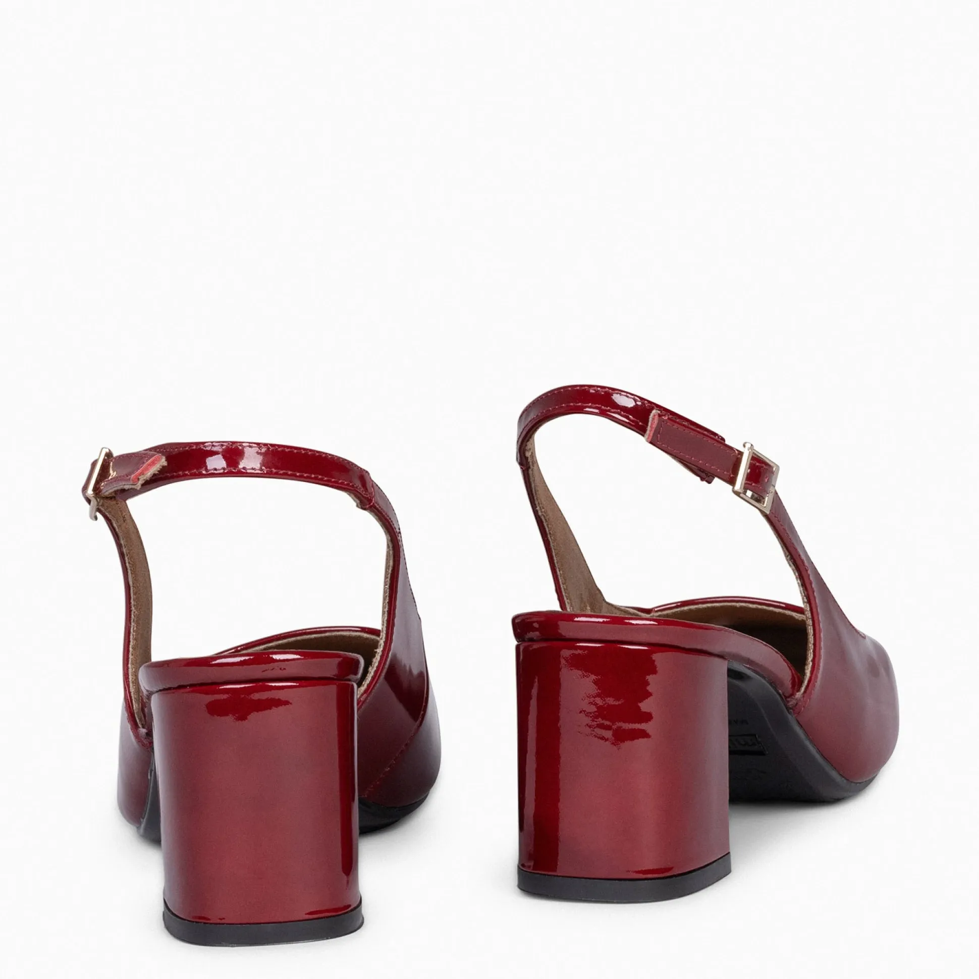 sophia__zapato_tacn_ancho_3-3.webp Zapatos De Fiesta<miMaO Sophia - Zapato Tacón Ancho Destalonado Granate