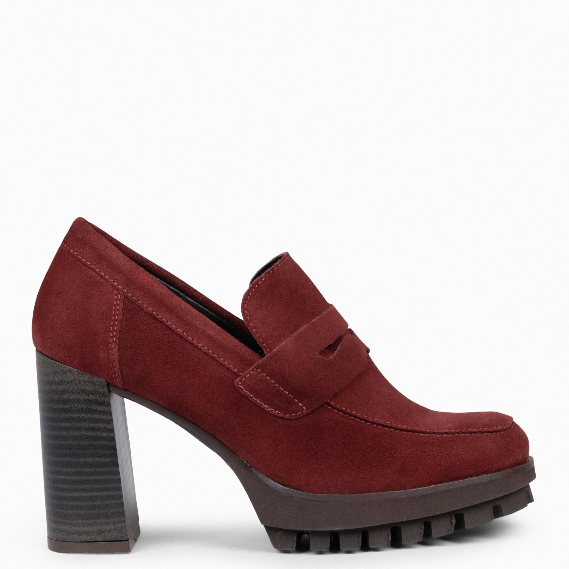 trend__mocasin_con_tacn_y_0.webp Mocasines Y Blucher<miMaO Trend – Mocasin Con Tacón Y Plataforma Burdeos
