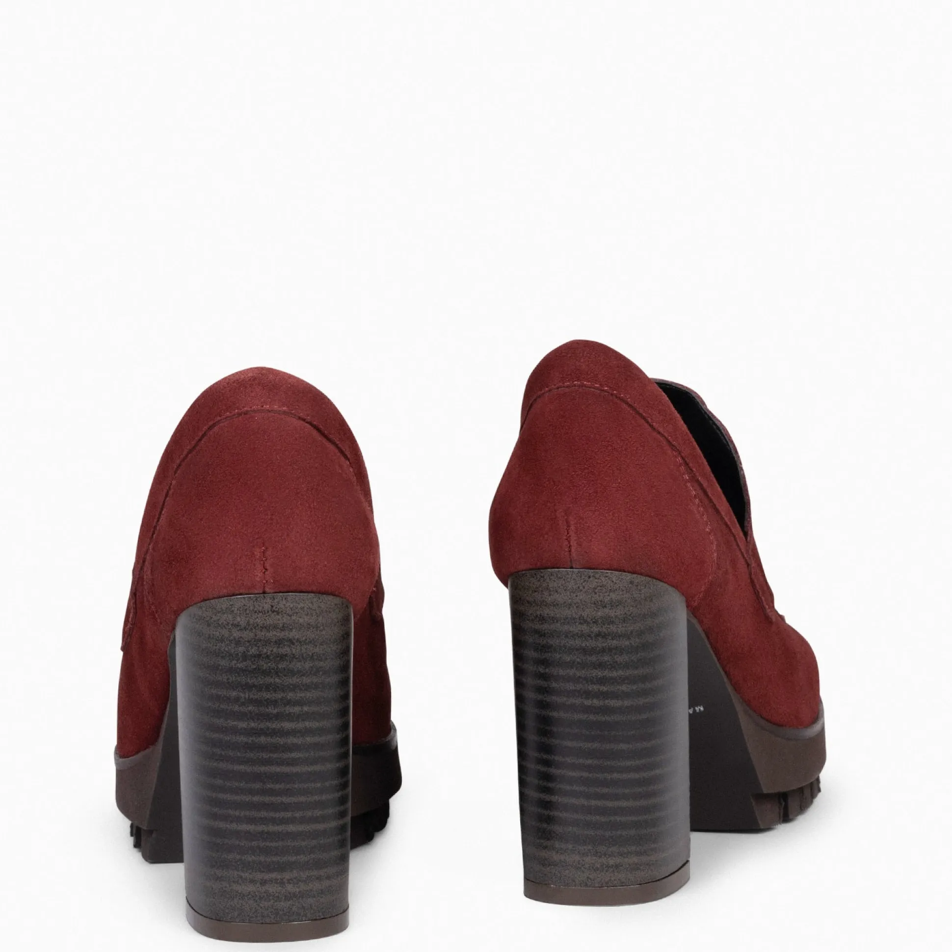 trend__mocasin_con_tacn_y_3.webp Mocasines Y Blucher<miMaO Trend – Mocasin Con Tacón Y Plataforma Burdeos