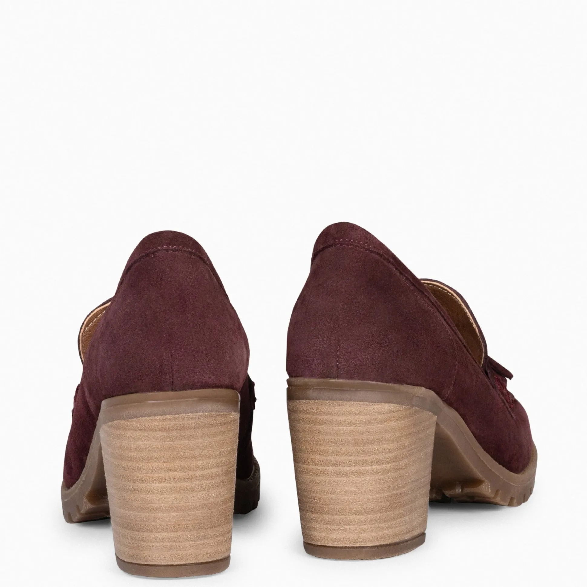 trend_s__mocasin_de_serra_3.webp Mocasines Y Blucher<miMaO Trend S - Mocasin De Serraje Con Borla Burdeos