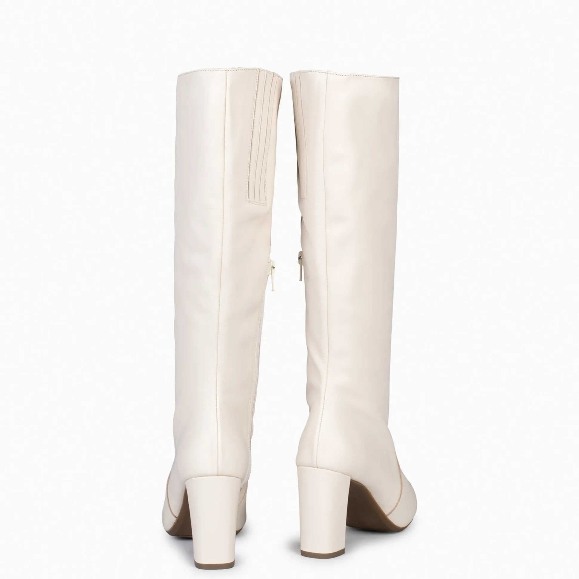urban__botas_altas_de_tac_2-5.webp Botas<miMaO Urban - Botas Altas De Tacón Con Cremallera En Napa Hueso