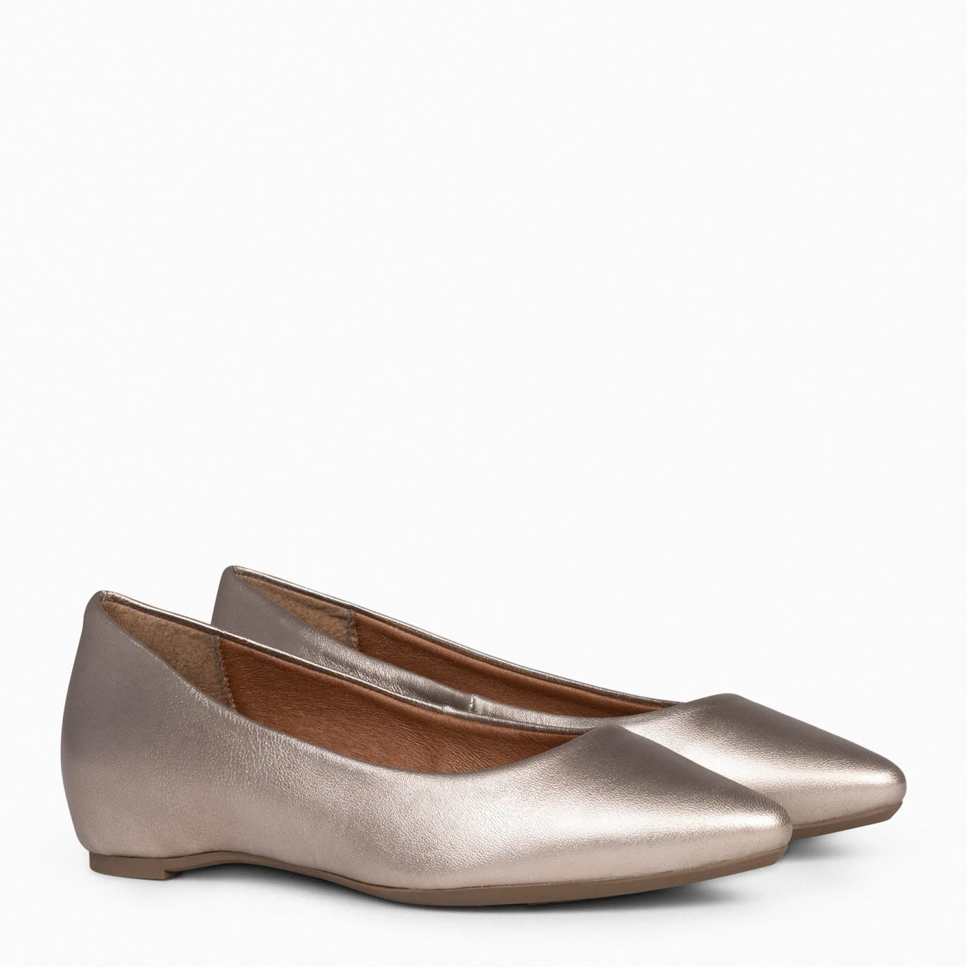 urban_cuna__zapatos_con_c_1-3.webp Cunas Confort<miMaO Urban Cuna - Zapatos Con Cuna Interna Dorado