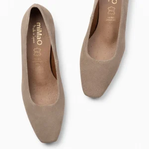 Urban Zapatos De Tacón<miMaO Urban Lady - Zapatos De Tacón Bajo De Serraje Taupe