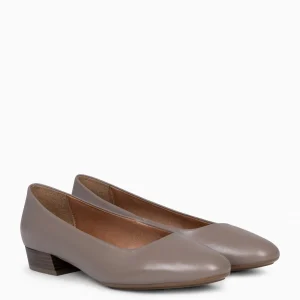 Urban Zapatos De Tacón<miMaO Urban Xs - Zapatos De Tacón Bajo De Napa Taupe